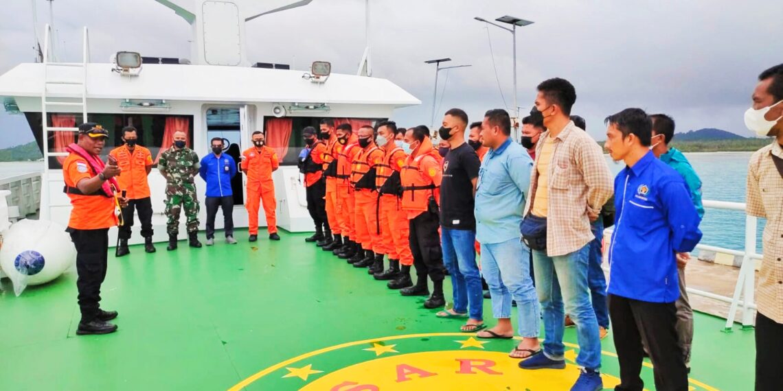 Uasi Laksanakan Siaga SAR Khusus Kunker Menteri Mahfud MD dan Tito di Pulau Laut, KN. SAR Sasikirana Melanjutkan Pelayaran Pulang