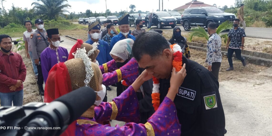 Resmikan Perumahan Nelayan Semintih, Bupati Wan Siswandi Targetkan Pembangunan Dermaga Seminteh Tahun 2023