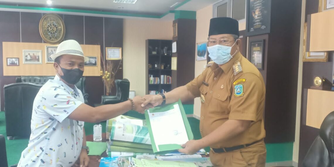 Indra Gunawan Perjuangkan Aspirasi Masyarakat Dusun Terdun Memperolehi Tiang Listrik