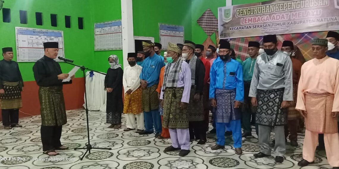 Wakil Bupati Natuna, Dato’ Rodhial Huda Kukuhkan Kepengurusan LAM Seranti