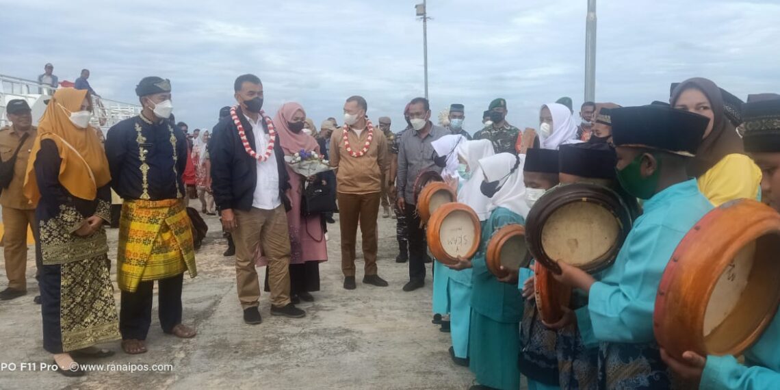 Tiba di Kecamatan Subi, Bupati dan Wakil Bupati Lanjut Temu Ramah dengan Masyarakat