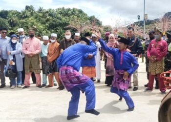 Tiba di Serasan, Bupati Natuna dan Rombongan Dihadang Pesilat