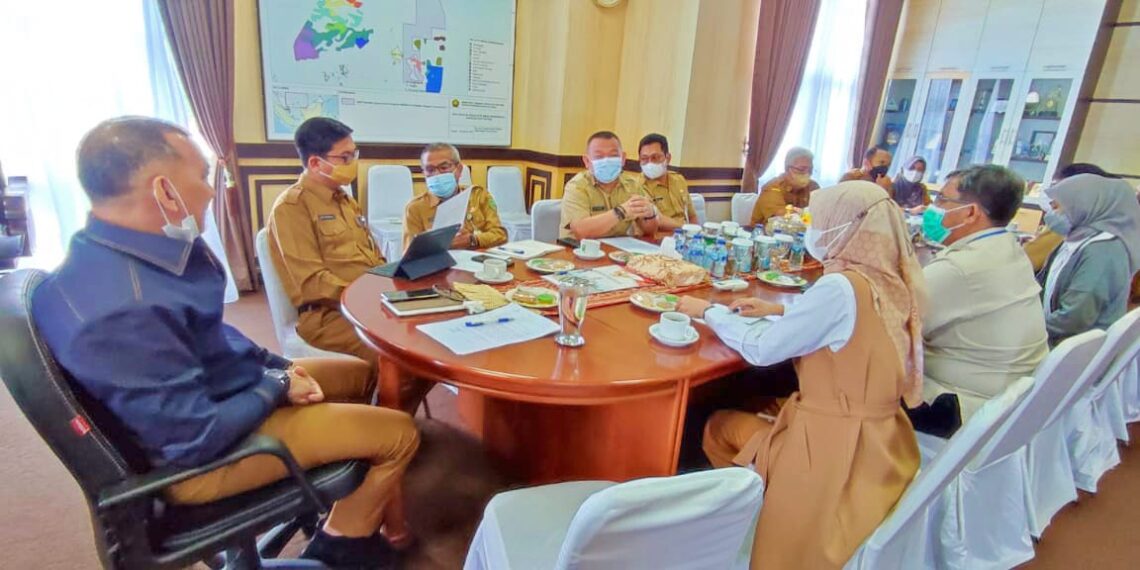 Wabup Rodhial : CSR Migas Berikan Beasiswa Kuliah Untuk Anak Ke Politeknik Energi & Mineral