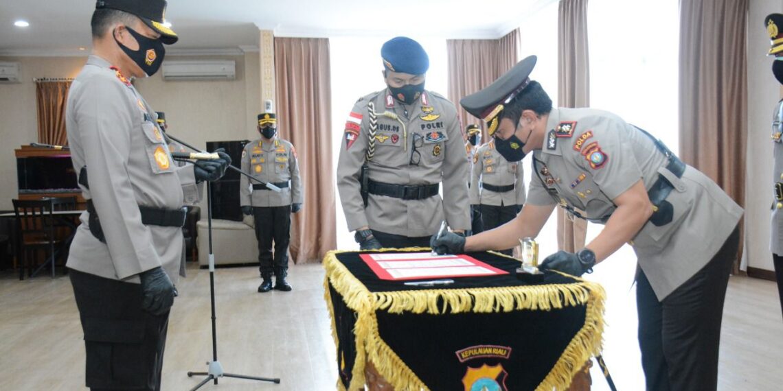 Kapolda Kepri Pimpin Sertijab Kapolres Tanjungpinang