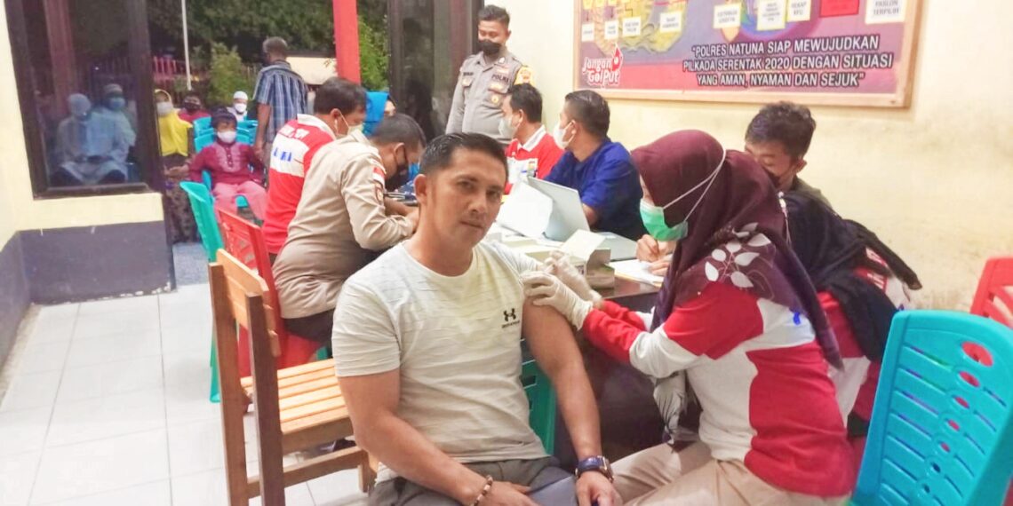 Meski Malam Ramadhan, Antusias Masyarakat Tidak Menyuruti Minta Divaksinasi