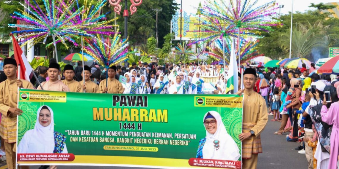 Masyarakat Tumpah Ruah Saksikan Pawai Muharam 1444 Hijriah