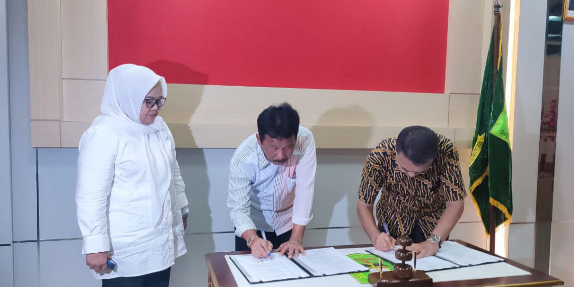Bupati Natuna dan Pemko Batam Tandatangani MoU Kerjasama Kesehatan, RSUD Embung Fatimah Menjadi Rujukan Berobat Masyarakat Natuna