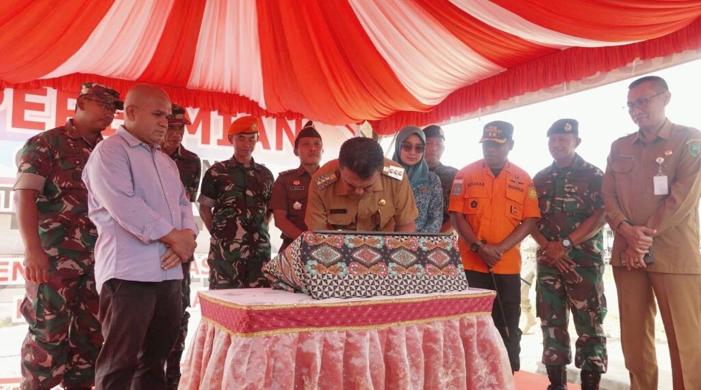 Wan Arismunandar Ketua Komisi I DPRD Natuna Hadiri Pengoperasian Gedung Sentra IKM oleh Bupati Natuna