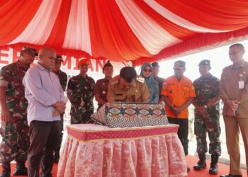 Wan Arismunandar Ketua Komisi I DPRD Natuna Hadiri Pengoperasian Gedung Sentra IKM oleh Bupati Natuna