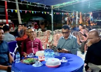 Wan Arismunandar, Ketua Komisi I DPRD Natuna Hadiri Malam Penutupan Turnamen Bola Volly Desa Batu Gajah