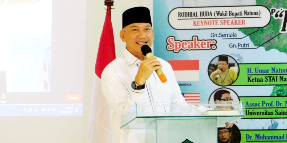 Wakil Bupati Rodhial Huda, Buka Seminar Internasional STAI Natuna Bersama Narasumber Tiga Negara