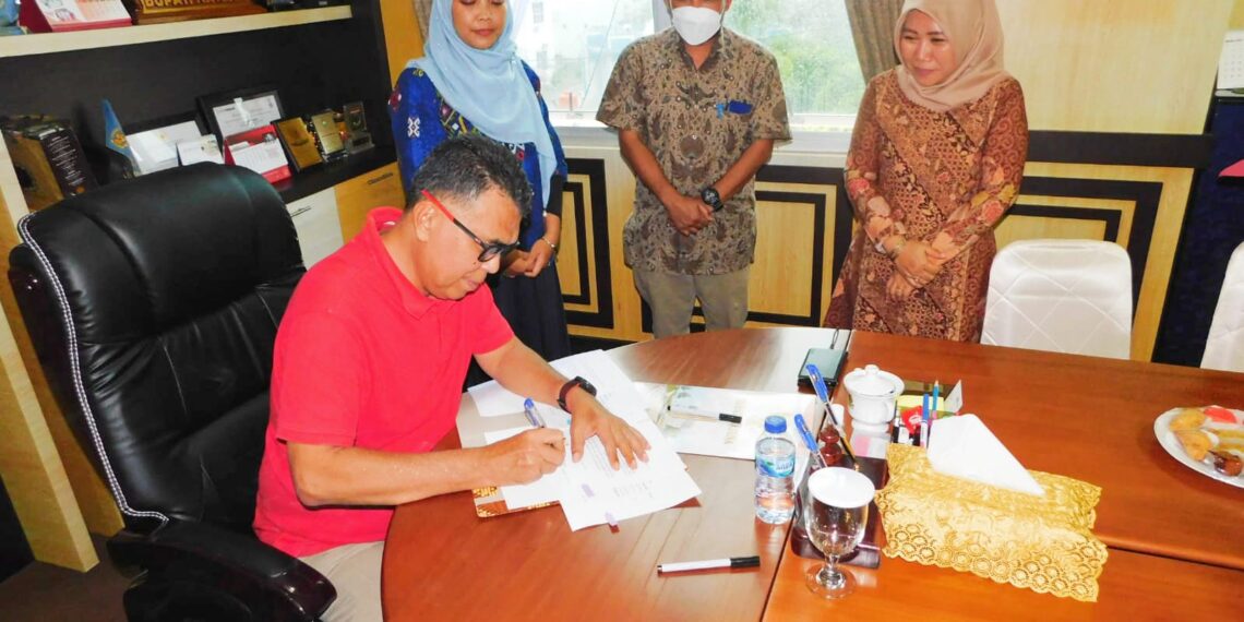 Bupati Natuna Tanda Tangani Penerimaan Aset Gedung Museum Daerah dari Kemendikbud RI