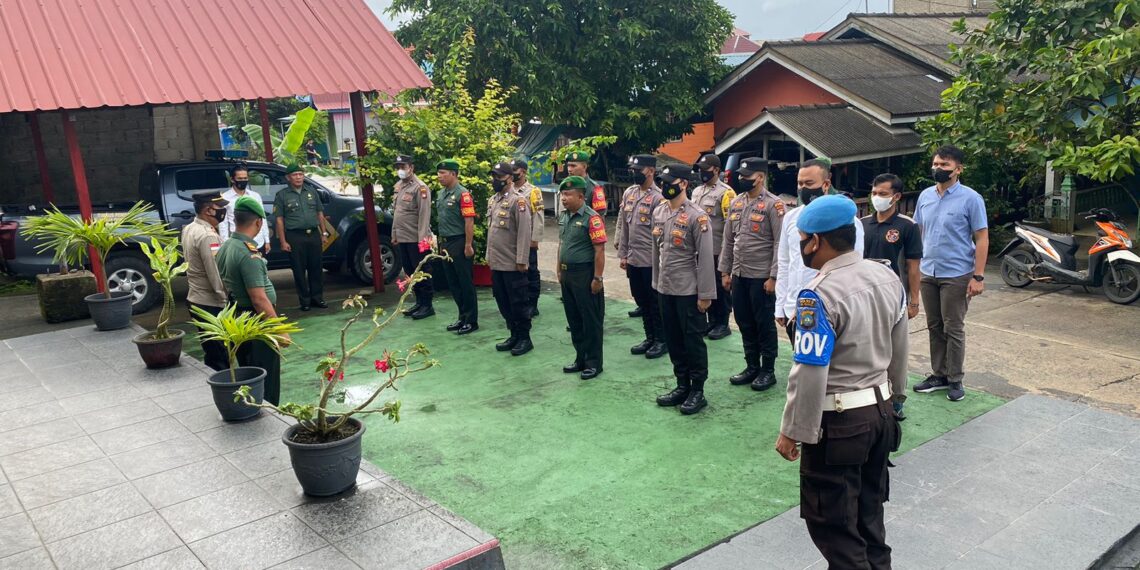 Polsek Jemaja Lakukan Apel Sinergitas Bersama Koramil 04 Letung.