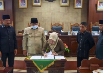 Eksekutif dan Legislatif Anambas Tanda Tangani Rancangan KUA PPAS T.A 2023