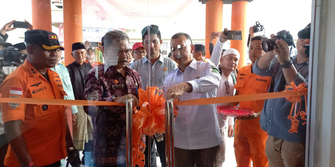 Wakil Bupati Natuna Rodhial Huda Resmikan Unit Siaga SAR Kecamatan Serasan