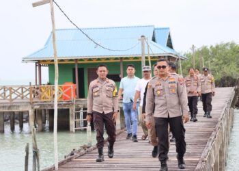 Cuaca Ekstrim, Kapolres Natuna AKBP Iwan Ariyandhy,S.I.K,.MH Himbau Warga Waspada