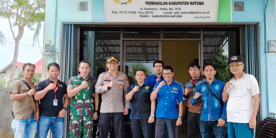 Baru Empat Hari Tugas, Kapolres Bersama Dandim 0318 Natuna Kunjungi Kantor PWI