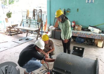 Anggota DPRD Anambas Kunjungi PLN Letung, Elisa : 2 Unit Mesin Pemda Natuna Akan Dilakukan Pembahasan