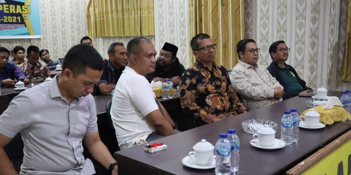 Kapolres Natuna Bersama Forkopimda Nonton Bareng Wayang Kulit, AKBP Nanang Budi : Jaga dan Jalin Sinergitas di Natuna Ujung Utara Indonesia