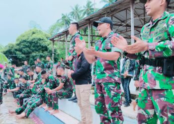 Uji Ketangkasan, Batalyon Komposit 1/GP Gelar Lomba Renang Militer Bagi Prajurit