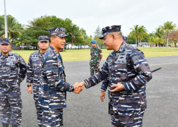 Pangkoarmada I Kunjungi Lanal Ranai