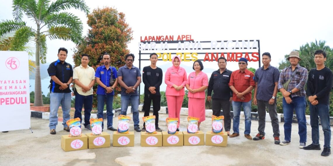 Yayasan Kemala Bhayangkari Peduli, Serahkan Bantuan Paket Sembako Jelang HUT Bhayangkari