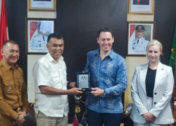 Bupati Natuna Terima Kunjungan Dubes Australi