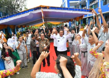 Buka Kegiatan Bimbingan Dan Pelatihan Kepala Sekolah SMA/SMK se-Kota Batam, Ini Pesan Gubernur Ansar