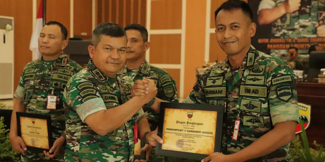 Yonkomposit I/GP Dapat Apresiasi Pangdam I/BB atas Penghargaan Satuan Kerja Berprestasi