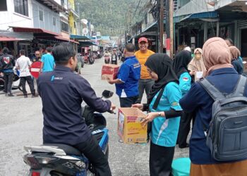 Lurah Tarempa dan Organisasi Anambas Galang Open Donasi Solidaritas untuk Korban Bencana Alam Masyarakat Serasan – Natuna