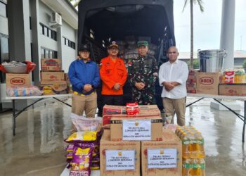 Kasau Berikan Bantuan Sembako Bencana Banjir dan Tanah Longsor di Serasan Natuna
