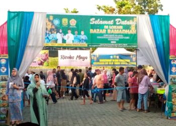 Pelaku Usaha UKM dan IKM Penuhi Stad Bazar Ramadhan
