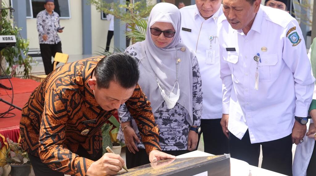 Fokus Benahi Pendidikan di Batam, Gubernur Ansar Tegaskan l Pemprov Kepri Akan Bangun 4 USB Tahun ini