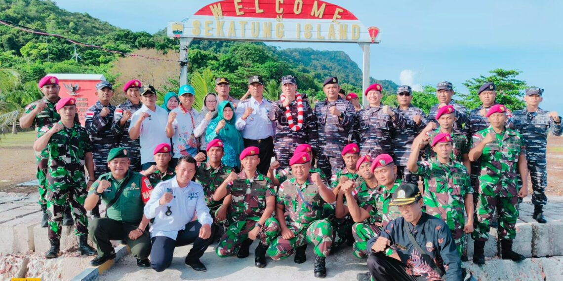 Aspotmar Kasal, Mayjen TNI (Mar) Nur Alamsyah Tinjau Pulau Sekatung Perbatasan Natuna Utara