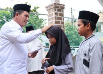 Bersama Gojek, Gubernur Ansar Bakti Sosial di Panti Asuhan Qurrotu A’yun Batam