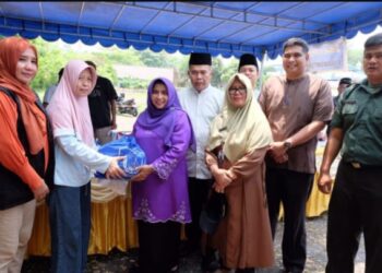 Sambut Idul Fitri, Rahma Salurkan Paket Sembako Kepada Masyarakat Kurang Mampu