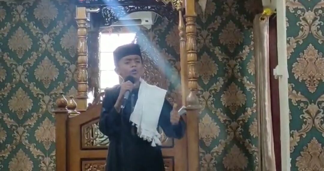 Adib Rasyad, Santri Pondok Pesantren Modern Az-Zuhri Berikan Tausiyah Agama di Masjid Al-Iklas Kodim 0318/Natuna