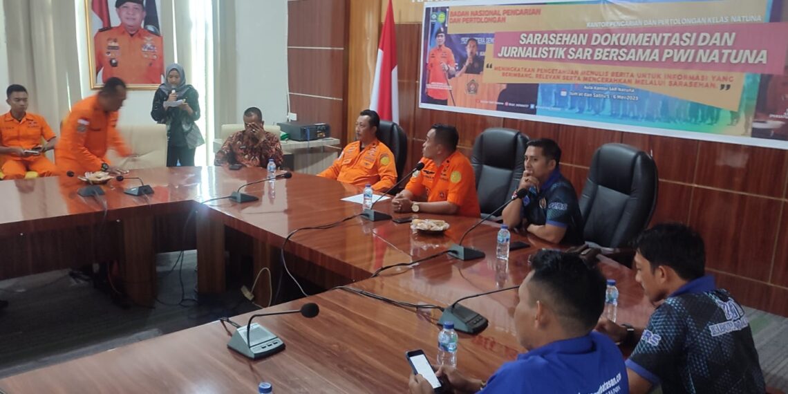 Tingkatkan Peran Kehumasan, KPP Basarnas Natuna Bersama PWI Gelar Pelatihan Jurnalistik SAR
