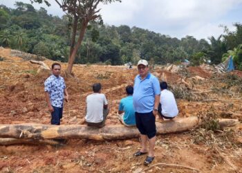 Ketua DPRD Natuna Daeng Amhar Apresiasi Seluruh Pihak Yang Ikut Membantu Evakuasi Korban Tragedi Longsor Serasan