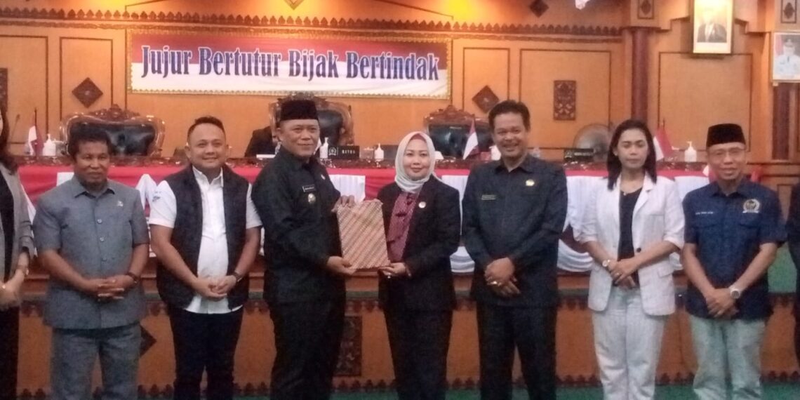 DPRD Kota Tanjungpinang Gelar Rapat Paripurna, Penyampain Ranperda PP APBD 2023