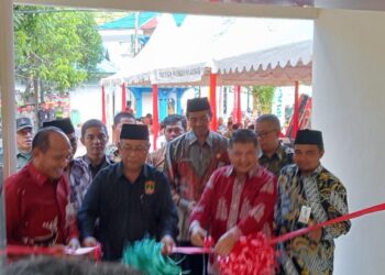 Wabup Anambas Wan Zuhendra Resmikan Peningkatan Status Kantor Cabang BRKS Anambas