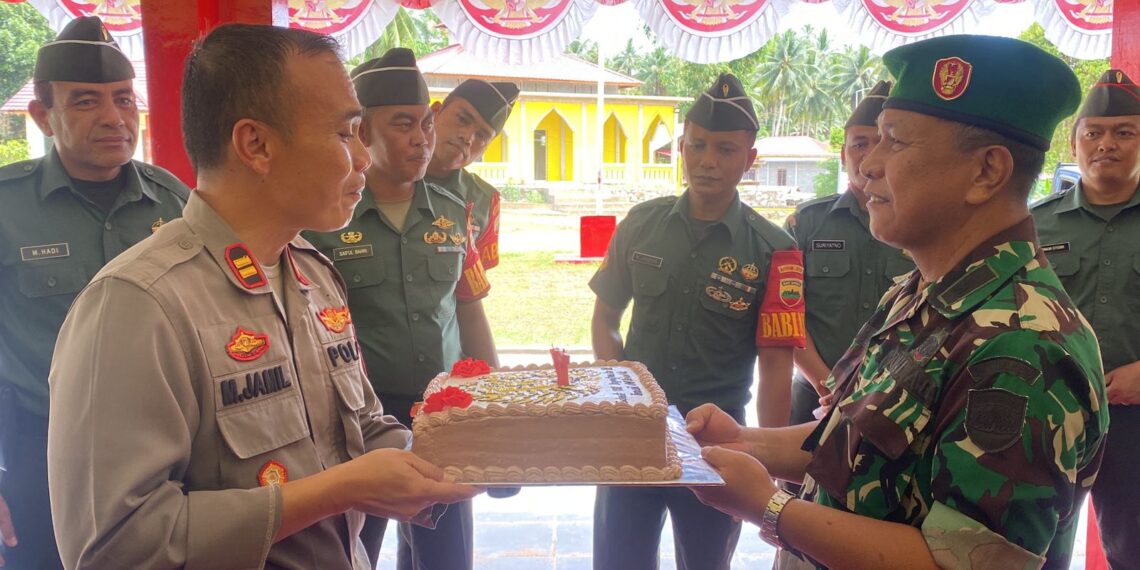 Mayor Arh Agus Sungkowo Berikan Ucapan Selamat HUT Bhayangkara ke Polsek Palmatak