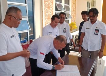 Wakil Bupati Natuna Resmi Launchingkan Pelayanan Administrasi Kependudukan di Kecamatan Pultibar