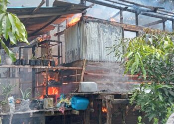 Satu Rumah Warga Desa Ulu Maras Dilalap Sijago Merah, Camat Jemaja Timur : Kita Berikan Tempat Tinggal Sementara Kepada Korban