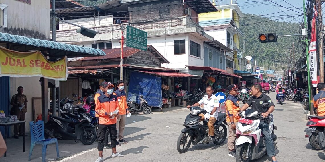 Kabut Asap di Anambas Semakin Tebal, BPBD Lakukan Pembagian Masker