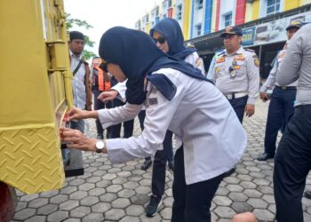 Razia KIR Dishub Tanjungpinang, Disejalankan dengan Penempelan APC