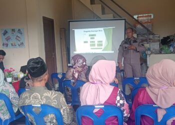 Menjadi Narasumber, Kacabjari Natuna di Tarempa Ingatkan Terkait Pengelolaan Dana Desa di Desa Batu Ampar