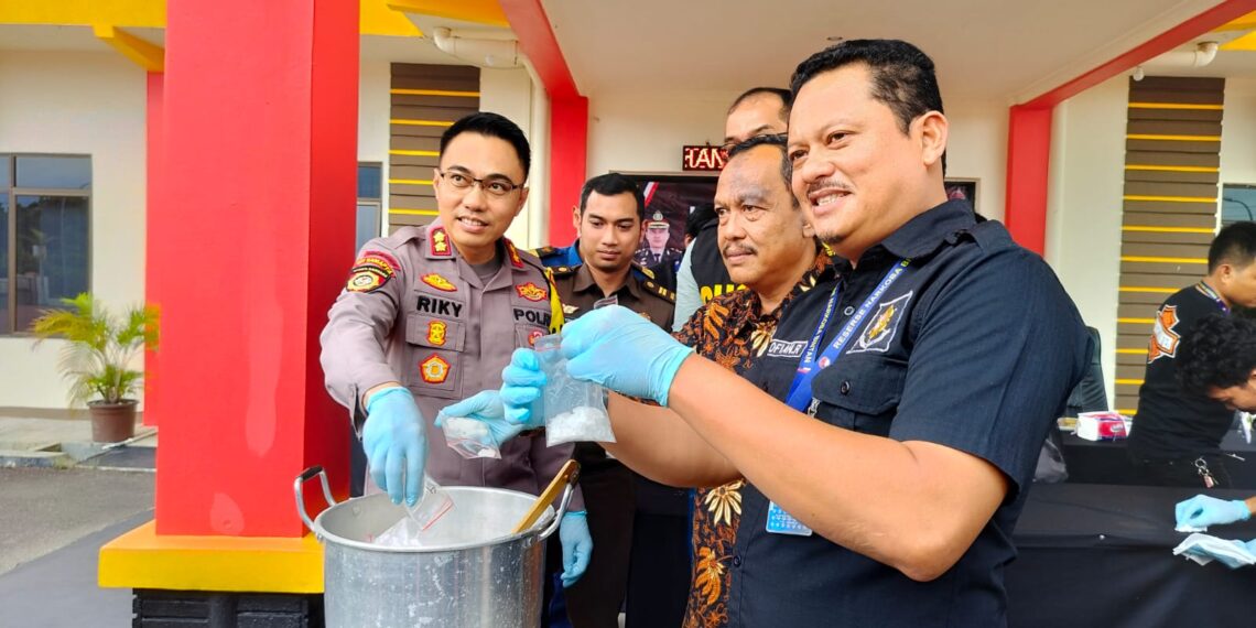 Polres Bintan Musnahkan 1,5 Kilogram Narkotika