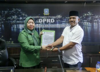 Ketua DPRD Anambas Serahkan Rekomendasi Persetujuan, Kepada TIM BP2KKJ