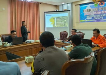 Peneliti Fakultas Teknik Geologi (FTG) Universitas Padjadjaran (Unpad), Nour Chaidir saat melakukan pemaparan materi